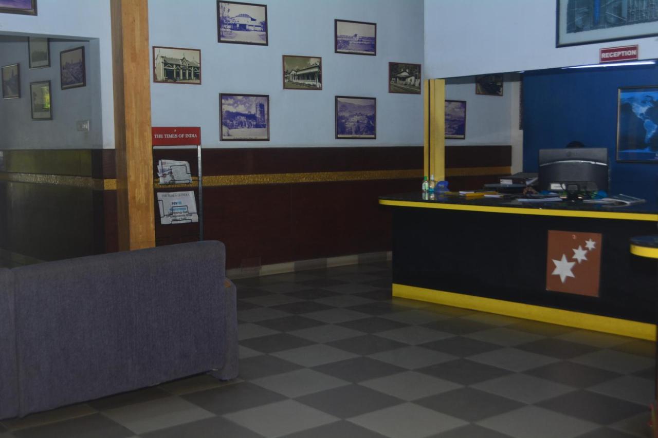 Dejavu Hotel Coimbatore Buitenkant foto