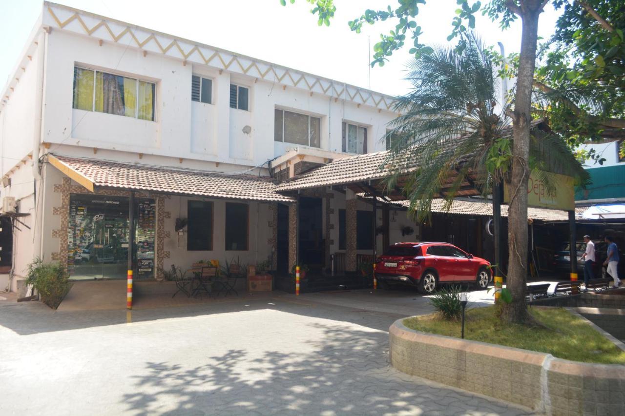 Dejavu Hotel Coimbatore Buitenkant foto