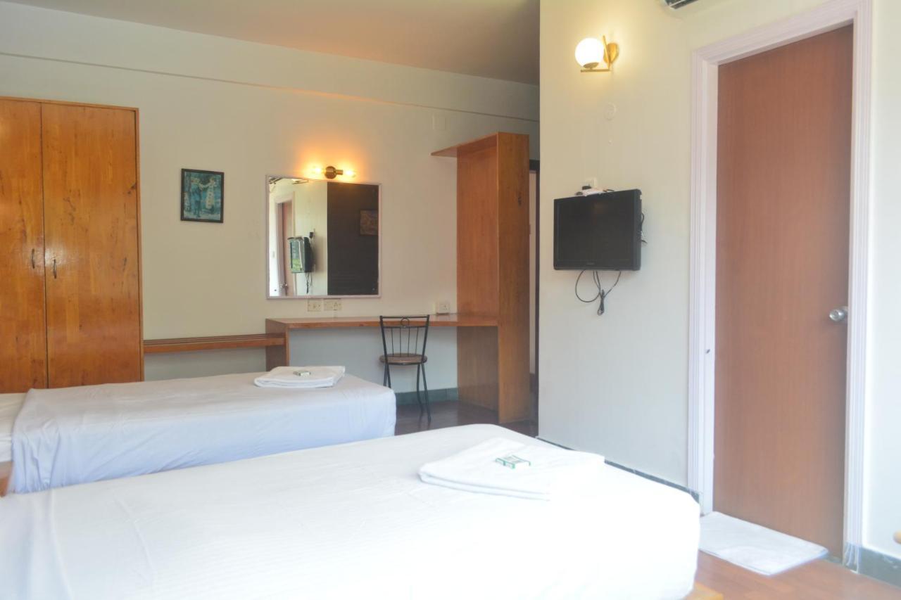 Dejavu Hotel Coimbatore Buitenkant foto