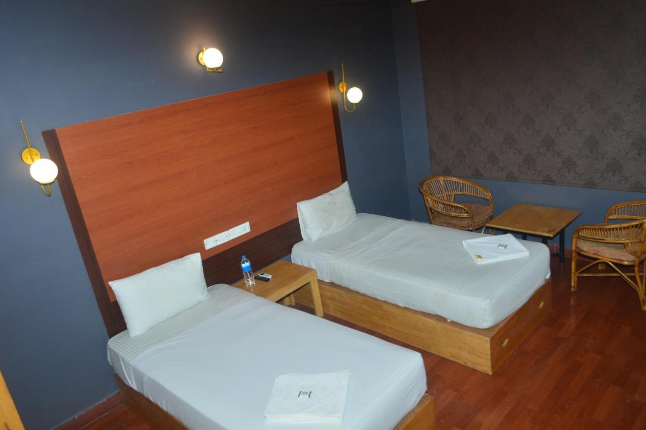 Dejavu Hotel Coimbatore Buitenkant foto