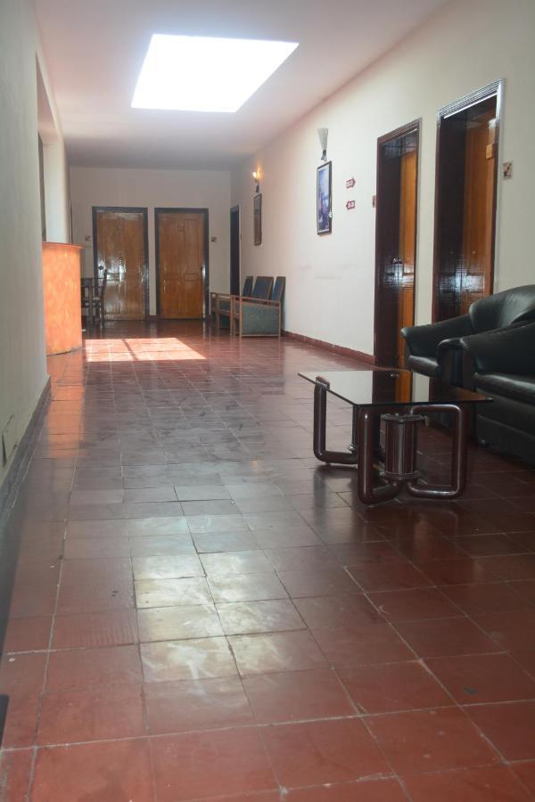 Dejavu Hotel Coimbatore Buitenkant foto