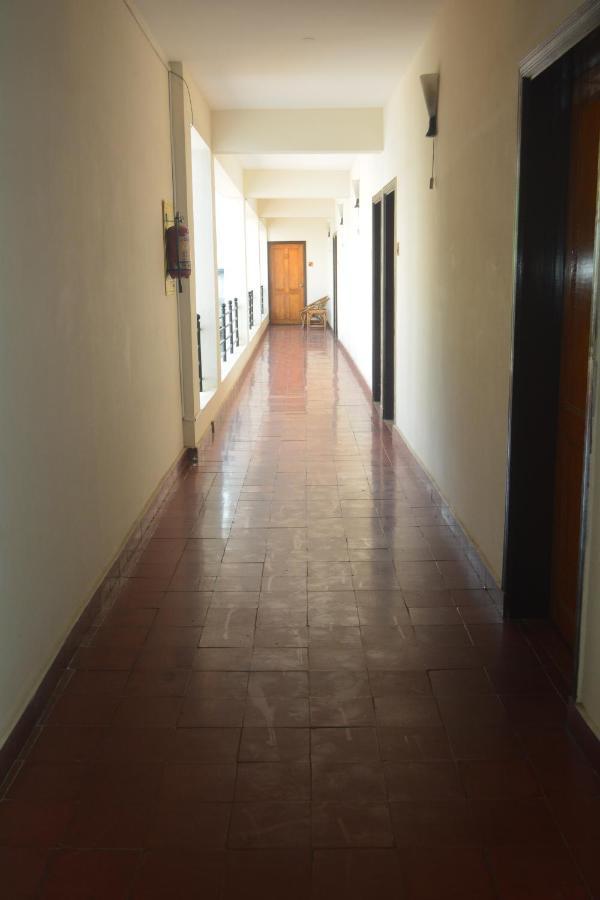 Dejavu Hotel Coimbatore Buitenkant foto