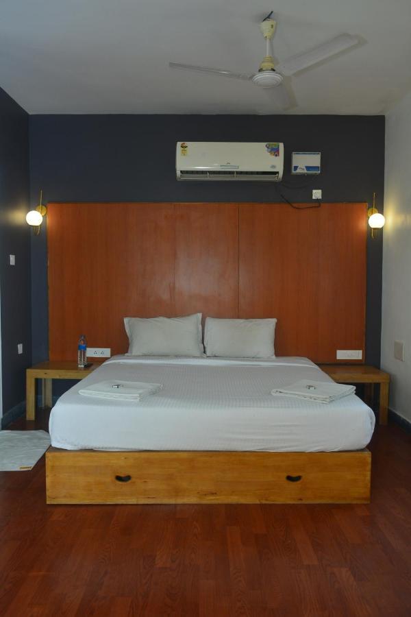 Dejavu Hotel Coimbatore Buitenkant foto