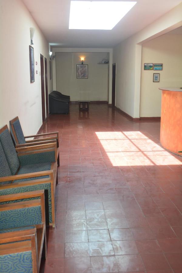Dejavu Hotel Coimbatore Buitenkant foto