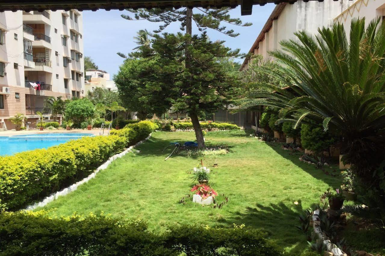 Dejavu Hotel Coimbatore Buitenkant foto